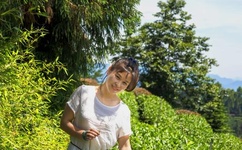 办公室里呻吟的丰满老师电影